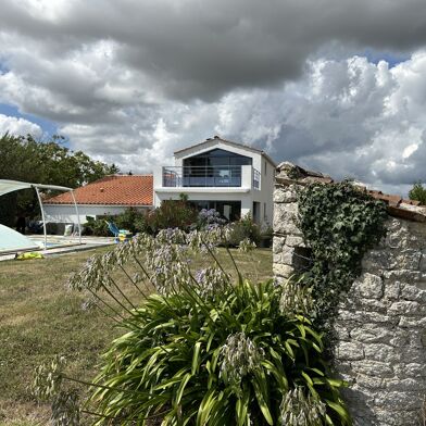 Maison 4 pièces 349900 €