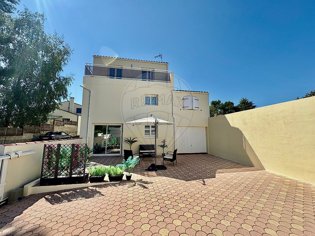 Villa / Maison  T4 à vendre Royan 17200
