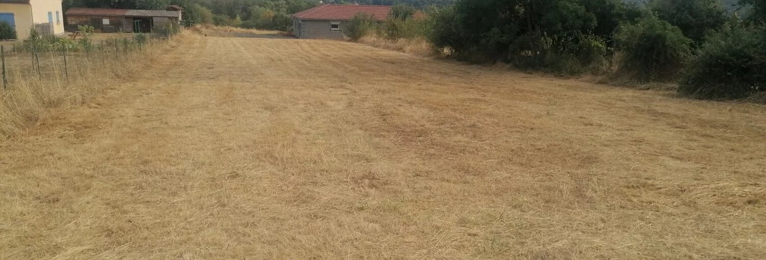 Terrain  1559 m² à vendre à Auzat-la-Combelle (63570)