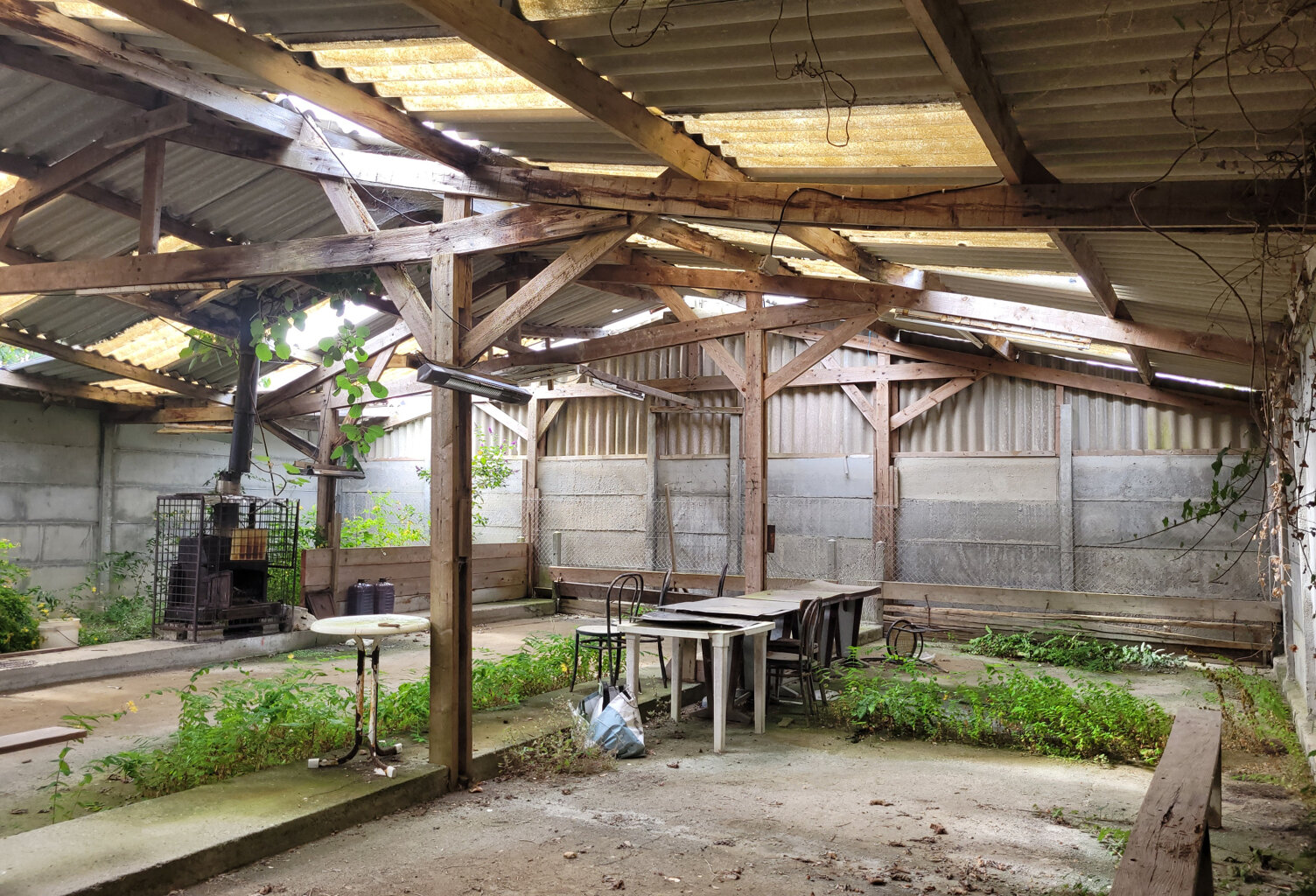 Bâtiment pour PROJETS PROFESSIONNELS, proche commerces — photo 1
