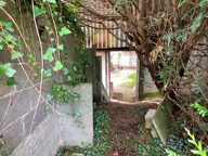 Bâtiment pour PROJETS PROFESSIONNELS, proche commerces — photo 2