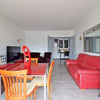 Appartement 4 pièces 166700 €