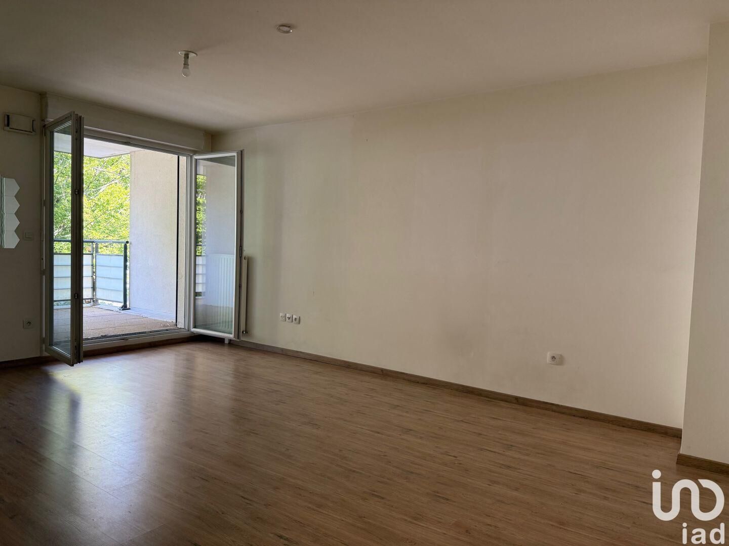 Vente Appartement 2 pièces - Photo 2