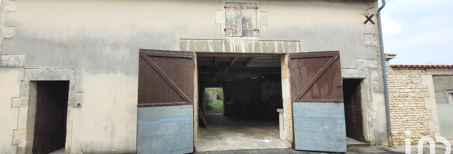 Maison 3 Pièces 180 m² à vendre à Saint-Jean-d'Angély (17400)