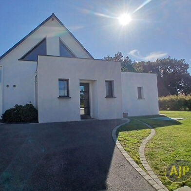 Maison 5 pièces 374900 €