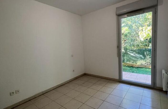 Appartement proche centre village  T2  de 45 m² avec jardinet et cellier — photo 5