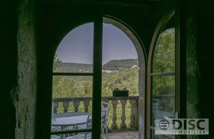 Bel appartement avec terrasse et vues imprenables dans le centre médiéval de Penne — photo 4