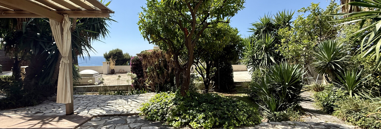 Appartement 11 Pièces 237 m² à vendre à Roquebrune-Cap-Martin (06190)