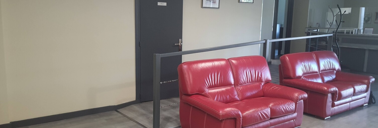 Immeuble  320 m² à vendre à Saint-Jean-d'Angély (17400)