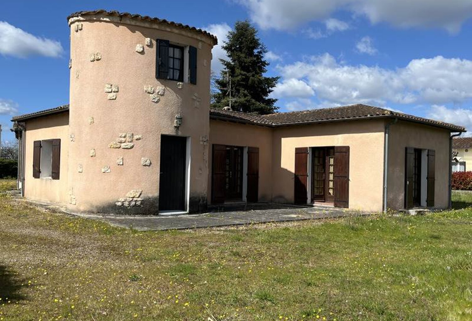 Pavillon de 5 pièces principales — photo 1