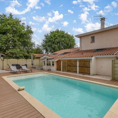 Maison 6 pièces 599000 €