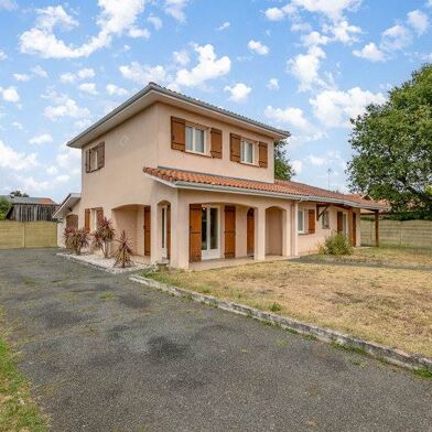 Maison 6 pièces 599000 €