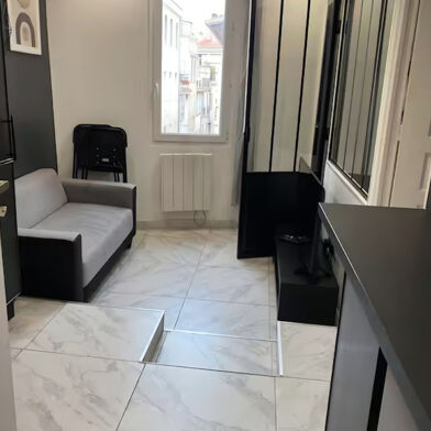 Appartement 2 pièces 735 €