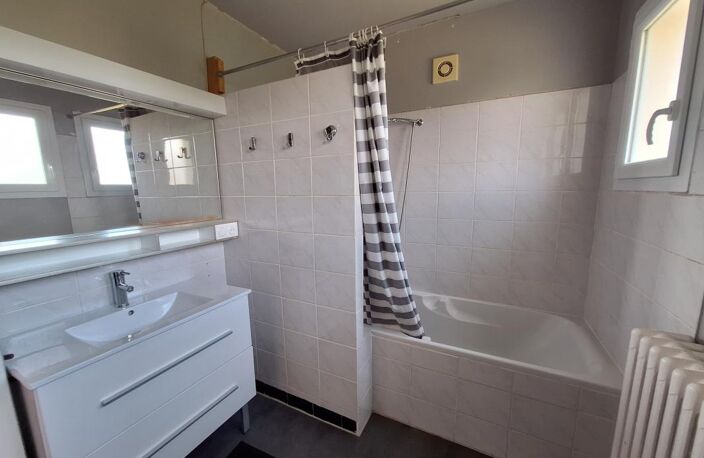 Baisse de prix : Maison 5 chambres à 500 m de la mer — photo 4