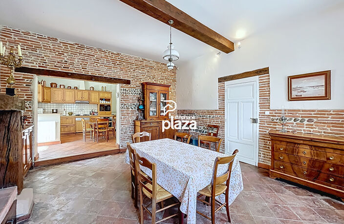 Plaza Immobilier - Maison Fonsorbes T6 de 225 m2 sur un terrain de 662m² avec garage et annexe — photo 4