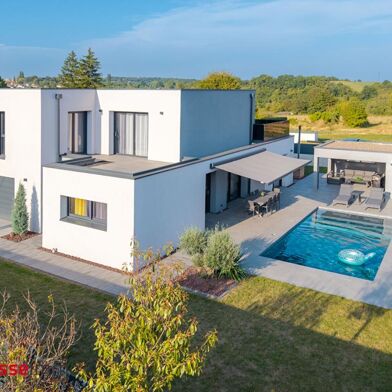 Maison 7 pièces 735000 €