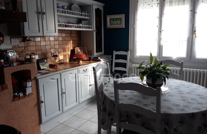 Maison à vendre 6 pièces et véranda FONTENAY LE COMTE (85200) — photo 2