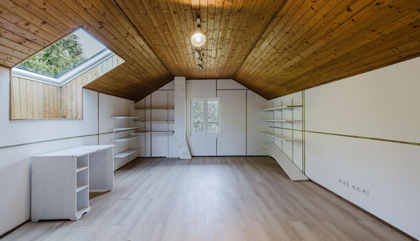 Villa / Maison 7 pièces  à vendre Échenevex 01170