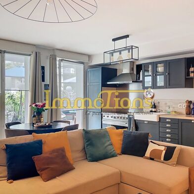 Appartement 3 pièces 322000 €