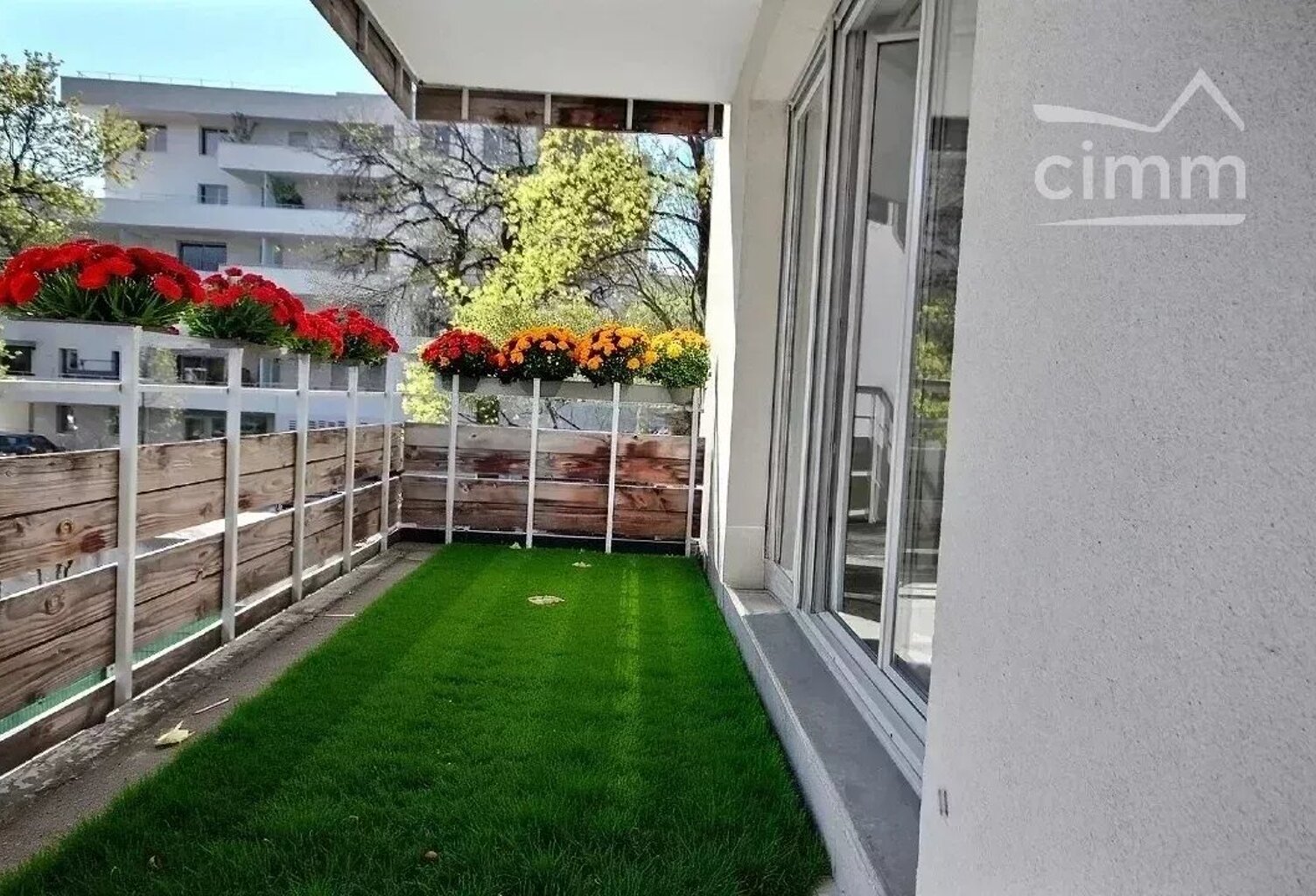 APPARTEMENT MEYLAN T4 + GARAGE + PARKING PRIVE — photo 1