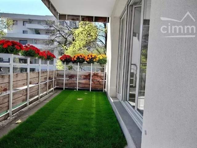 APPARTEMENT MEYLAN T4 + GARAGE + PARKING PRIVE — photo du bien