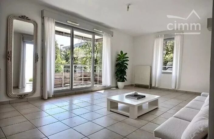 APPARTEMENT MEYLAN T4 + GARAGE + PARKING PRIVE — photo 2