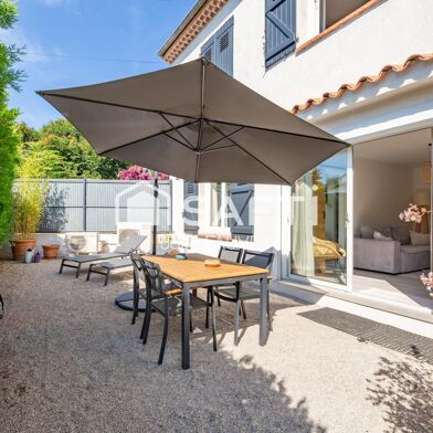 Maison 5 pièces 677000 €