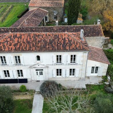 Maison 8 pièces 389408 €