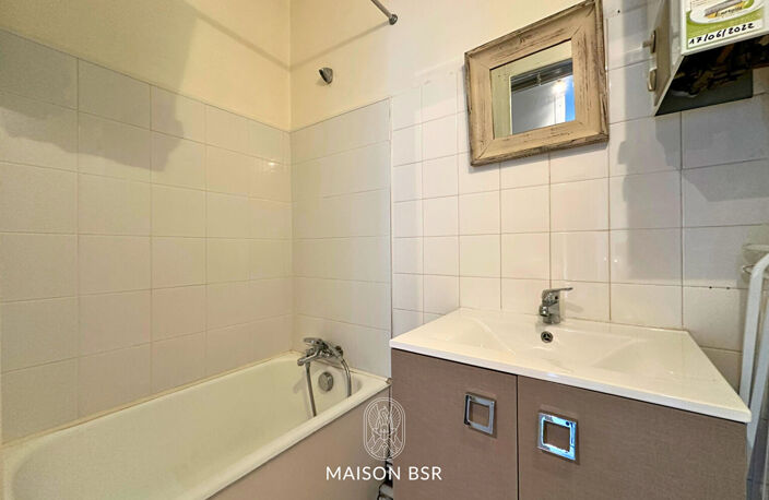 Investissement idéal : Studio 24,14 m² avec entrée privative - Nantes centre-ville — photo 5