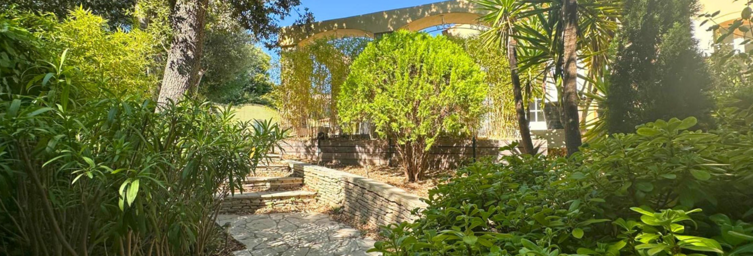 Maison 6 Pièces 222 m² à vendre à Six-Fours-les-Plages (83140)