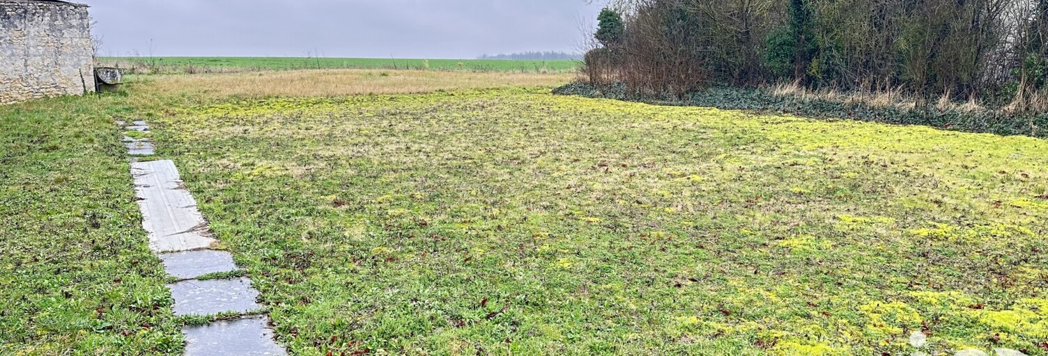 Terrain  764 m² à vendre à Aufferville (77570)