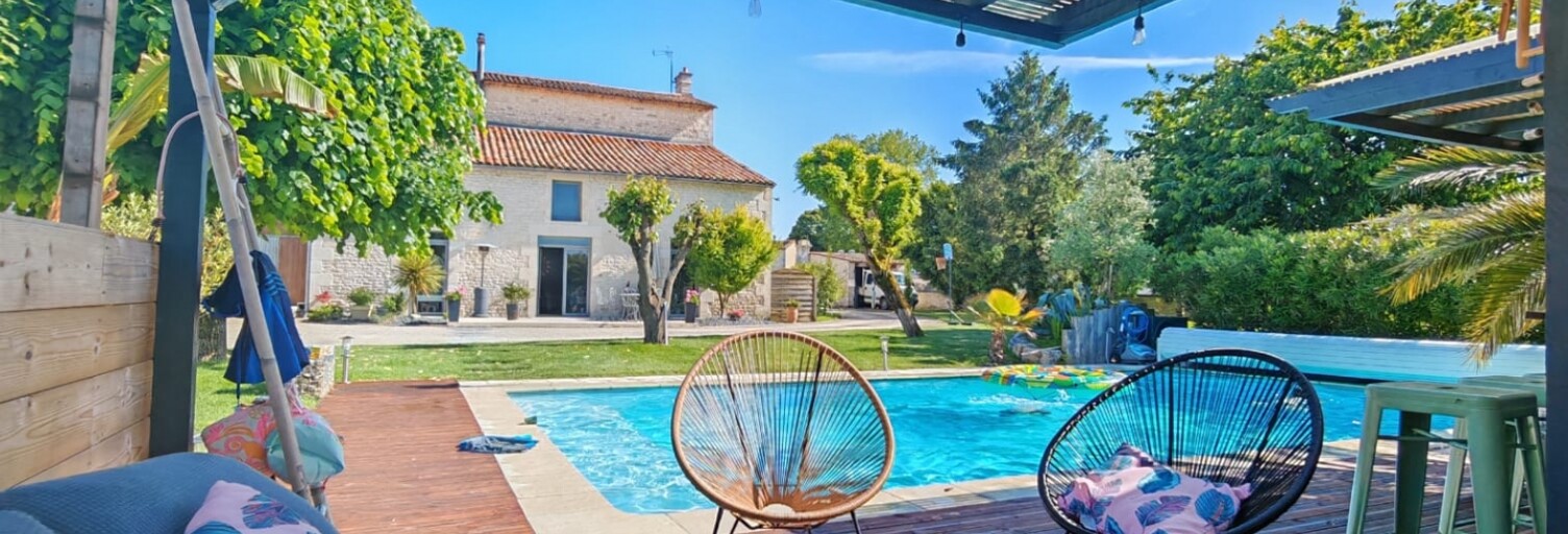 Maison 8 Pièces 287 m² à vendre à Fors (79230)