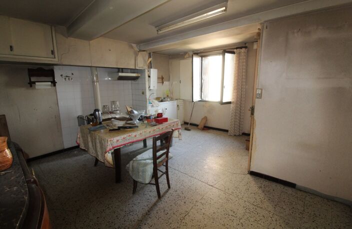 Maison de village à restaurer  125 m²  Causses-et-Veyran  55 000  — photo 5