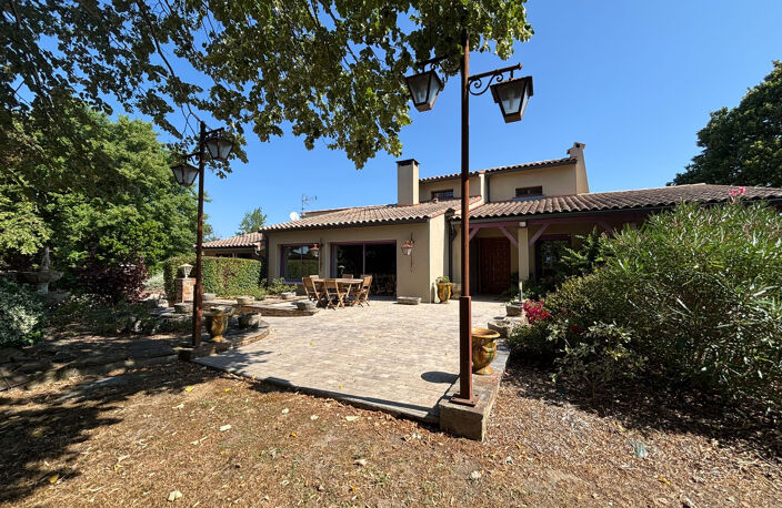 Coup de cœur à Labastide-d’Anjou   Maison avec piscine et grand jardin — photo 3