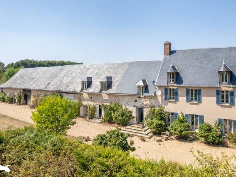 Ferme (tte) de 9 pièces principales — photo 1