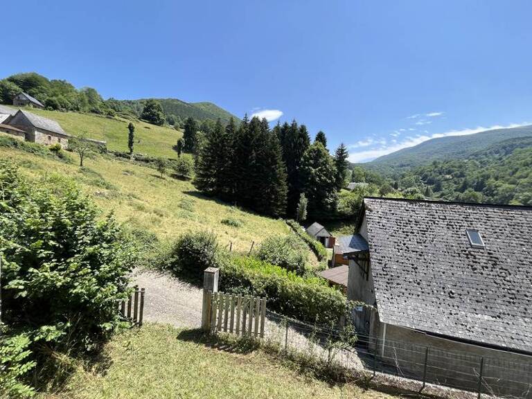 Maison en pierre de 3 pièces principales — photo 1