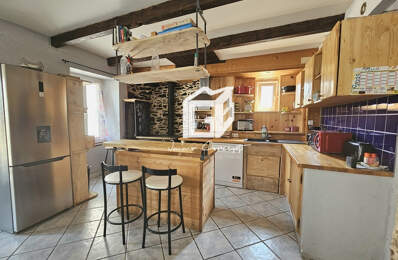 Grande maison de village T6 avec cachet   Luc, proche Rodez — photo du bien