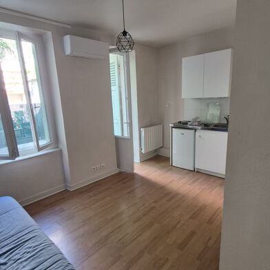 Appartement 1 pièces 390 €