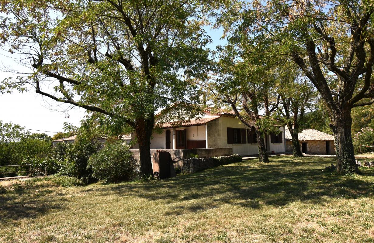 Villa / Maison  T4 à vendre Saint-Remèze 07700