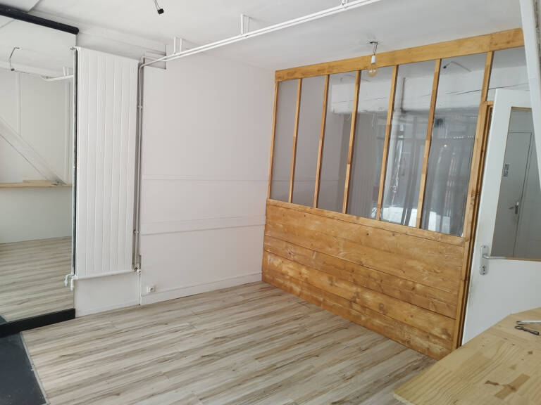 Murs commerciaux 100m2 Centre ancien Clermont-Ferrand — photo 1