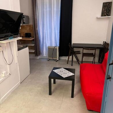 Appartement 1 pièces 700 €