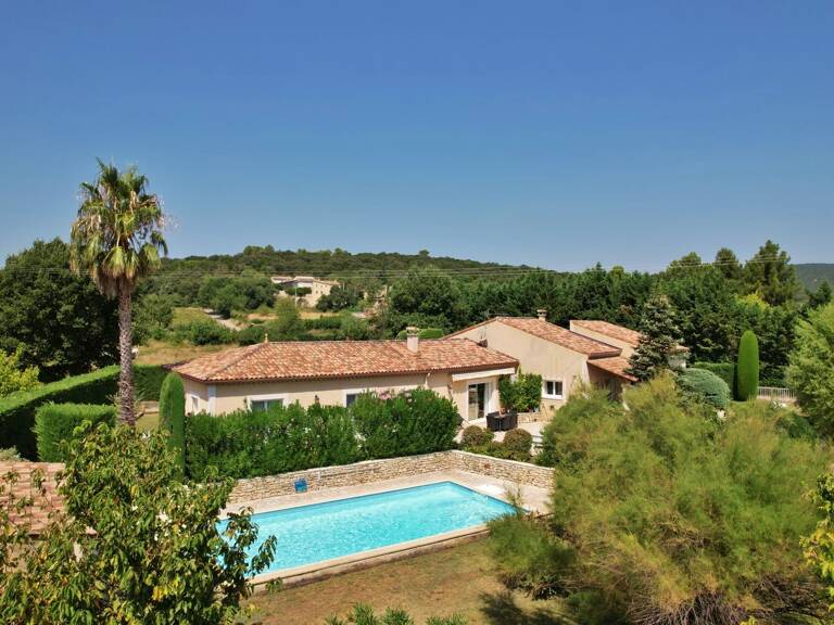 Charmante villa au cœur d'un jardin paysagé — photo 1