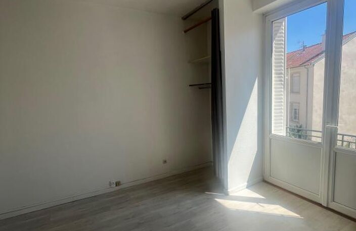 Appartement F1 - PROCHE de la Faculté De Lettres — photo 4