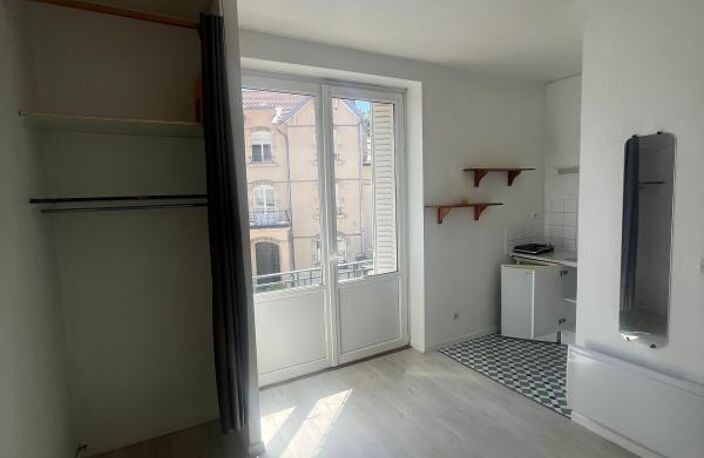Appartement F1 - PROCHE de la Faculté De Lettres — photo 5