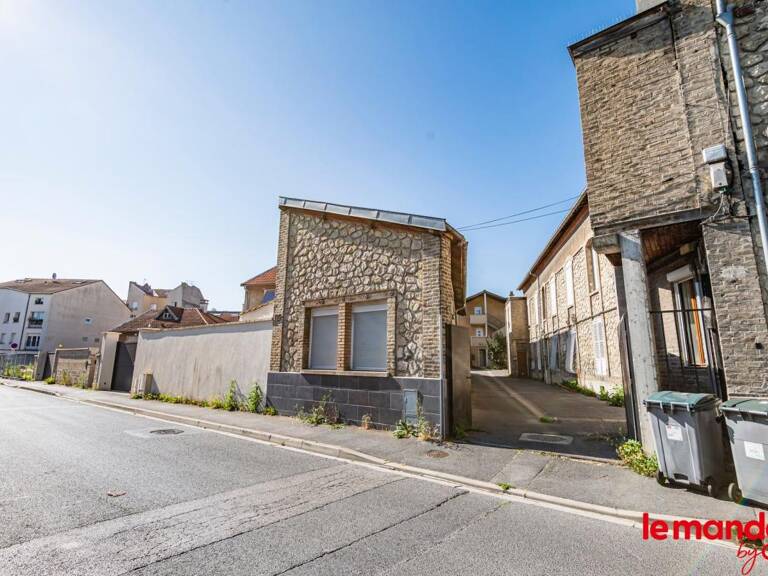 Studio À Vendre à Reims, Idéal investisseur — photo 1