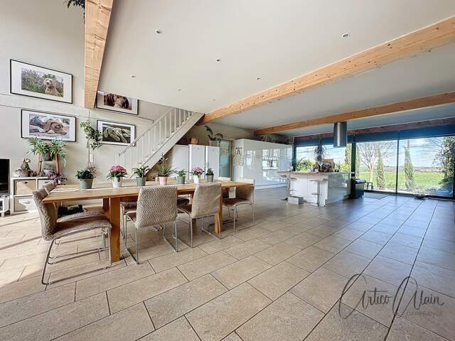 Dpt Haute Garonne (31), à vendre proche de VILLEFRANCHE DE LAURAGAIS maison en pierre de 676 m² - Terrain de 3 400m² — photo du bien