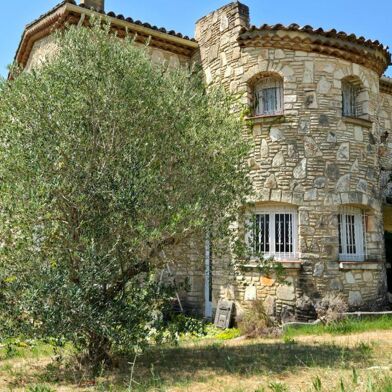 Maison 12 pièces 501600 €