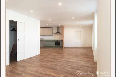 Appartement 4 pièces 260500 €