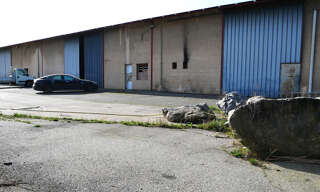 Commerce  844 m² à vendre à Lons (64140)