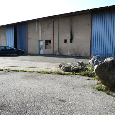 Commerce  770000 €